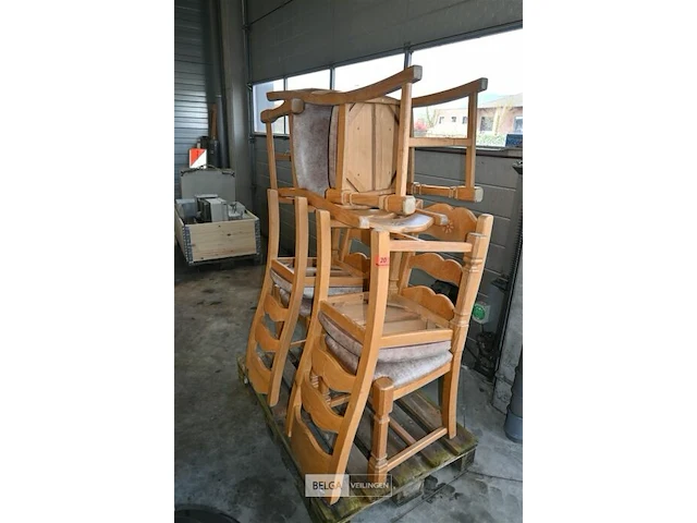 6 houten stoelen - afbeelding 1 van  4