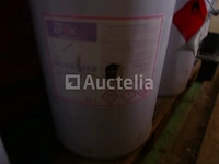 6 jerrycans van 25 liter vloeibaar bitumen en dakprimer - afbeelding 4 van  7