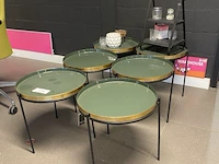 6 metalen bijzettafels