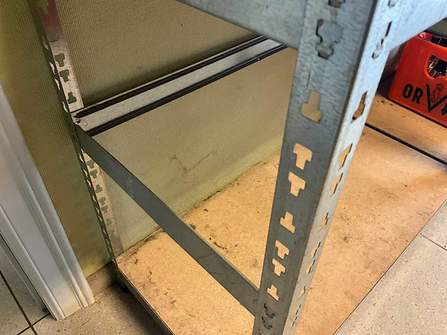 6 metalen opbergrekken - afbeelding 3 van  8