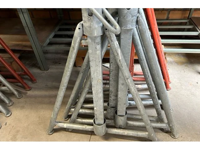6 metalen schragen - afbeelding 3 van  4