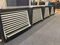6 metalen tegeldisplays - afbeelding 1 van  5