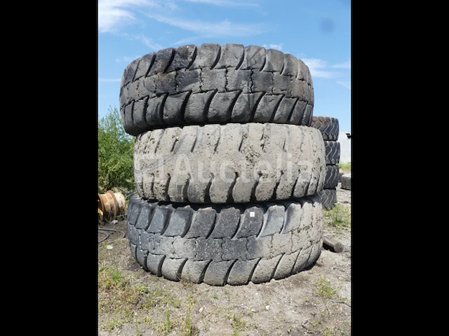 6 michelin bouwmachines banden 36,00 r 51 - afbeelding 9 van  9