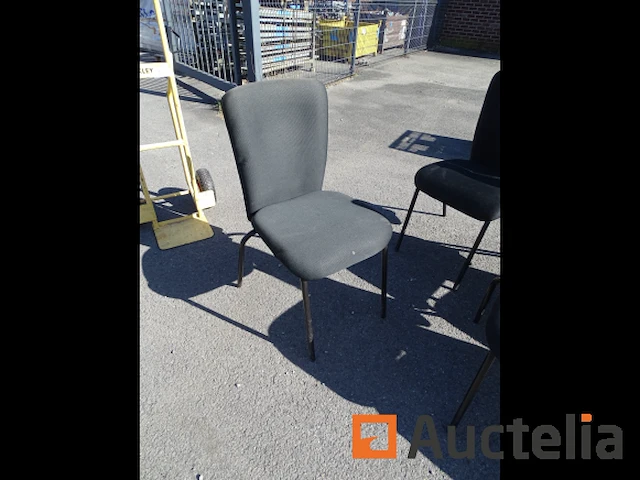 6 moderne zwarte stoelen - afbeelding 6 van  6
