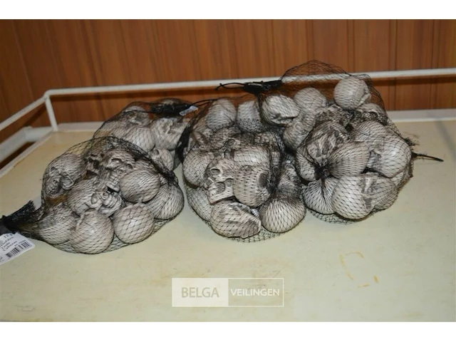 6 pakjes deco mini skulls - afbeelding 1 van  4
