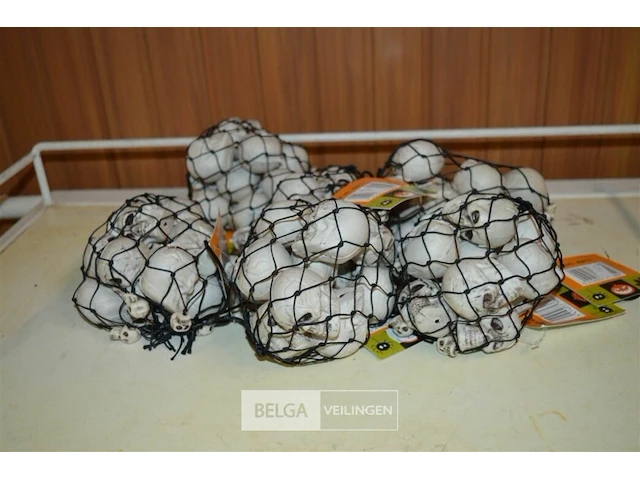6 pakjes deco mini skulls - afbeelding 1 van  3