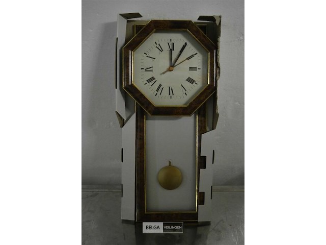 ±6 pendule wandklokken - afbeelding 1 van  4