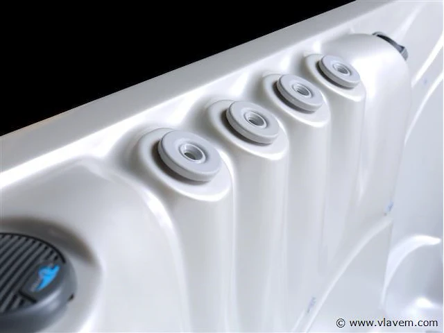 6 persoons outdoor spa met waterjets 230x230cm - afbeelding 3 van  17