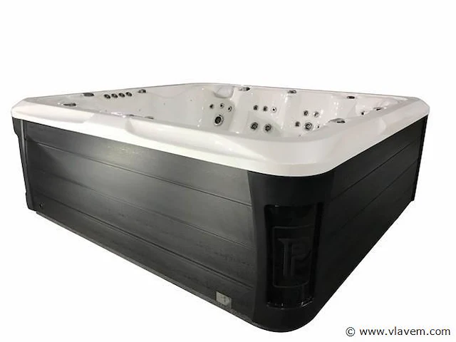6 persoons outdoor spa met waterjets 230x230cm - afbeelding 11 van  17