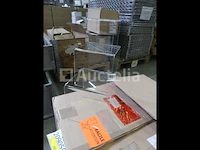 6 plexiglas schermen met 3 niveaus - afbeelding 1 van  4
