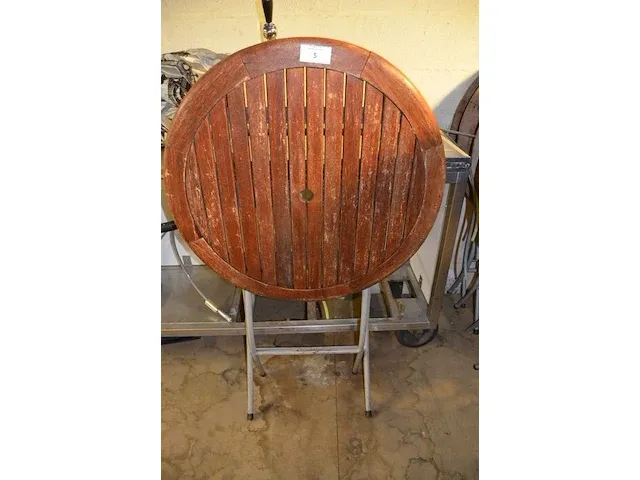 6 plooitafels rond hoog teak blad (1123) - afbeelding 1 van  5