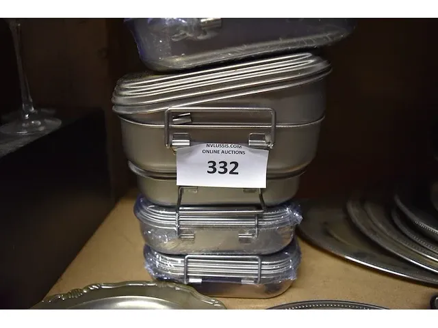 6 rechthoekige dozen in metaal, 12 inox schotels, 6 inox kommen - afbeelding 2 van  7