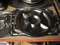 6 rechthoekige dozen in metaal, 12 inox schotels, 6 inox kommen - afbeelding 3 van  7