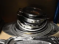 6 rechthoekige dozen in metaal, 12 inox schotels, 6 inox kommen - afbeelding 5 van  7