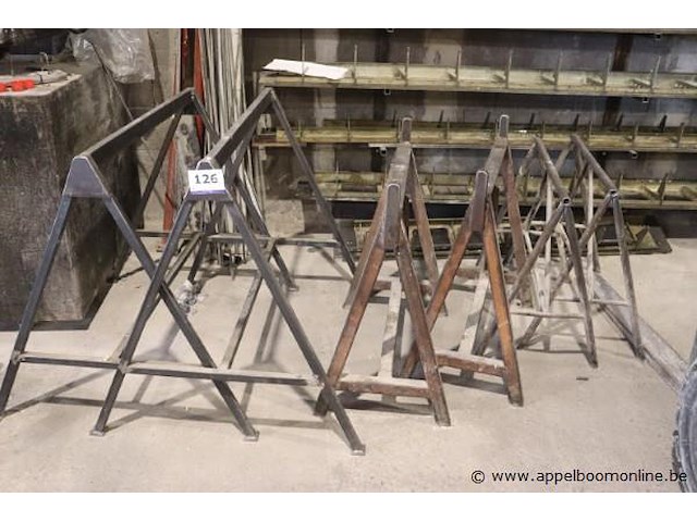 6 stalen schragen - afbeelding 1 van  1