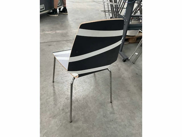 6 stapelbare zebra-stoelen - afbeelding 4 van  4