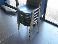 6 stapelstoelen metaal kunststof - afbeelding 1 van  1