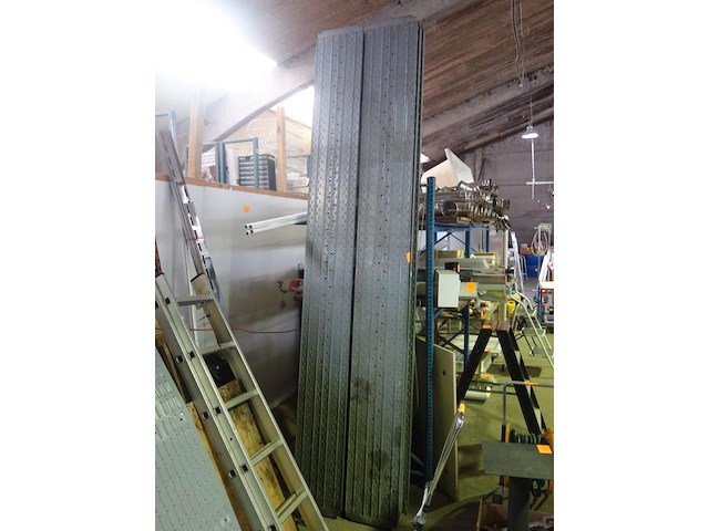 6 stellingsplaten 3,00 x 0,32 m - afbeelding 1 van  3