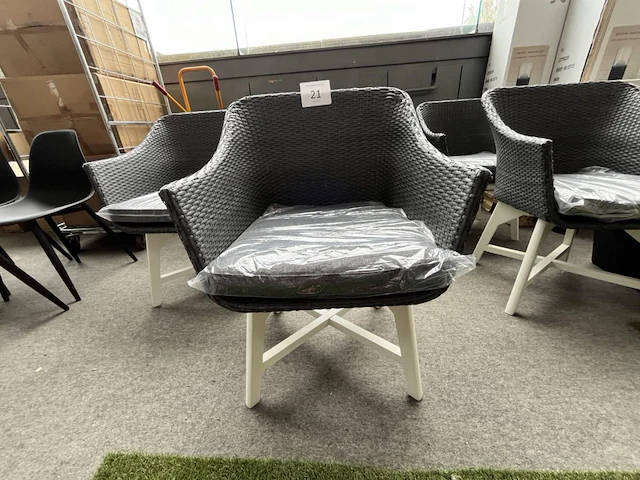 6 stoelen bodega wicker met kussens - afbeelding 4 van  5