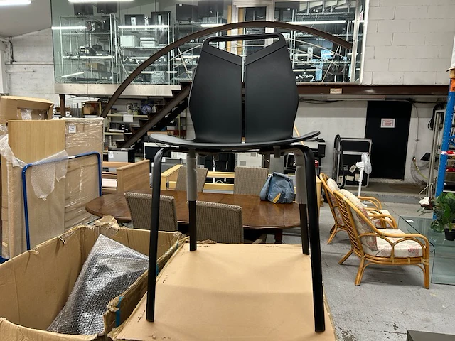 6 stoelen - afbeelding 1 van  5