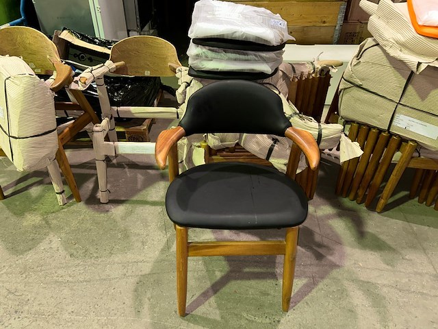 6 stoelen - afbeelding 1 van  5