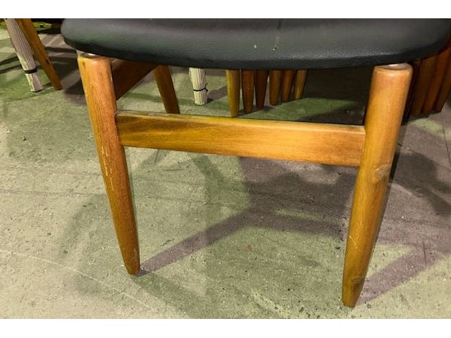 6 stoelen - afbeelding 4 van  5