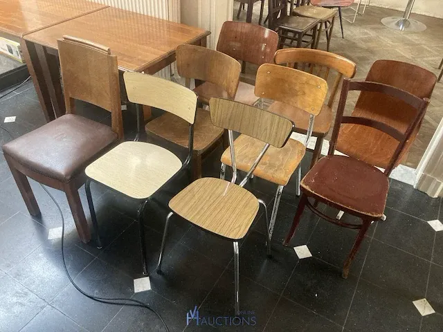 6 tafels met 9 stoelen - afbeelding 3 van  5