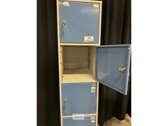 6-vaks lockerkast met sleutels - afbeelding 4 van  5