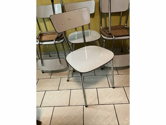 6 vintage bijzetstoelen - afbeelding 2 van  4