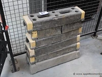6 voeten voor dranghekken - afbeelding 1 van  1