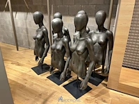 6 vrouwelijke bustes - afbeelding 2 van  2