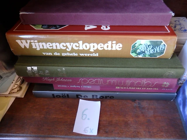 6 wijnboeken - afbeelding 1 van  1