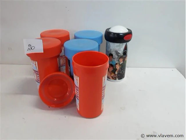 6 x drinkbeker met schroefdeksel 3 assorti - afbeelding 2 van  2