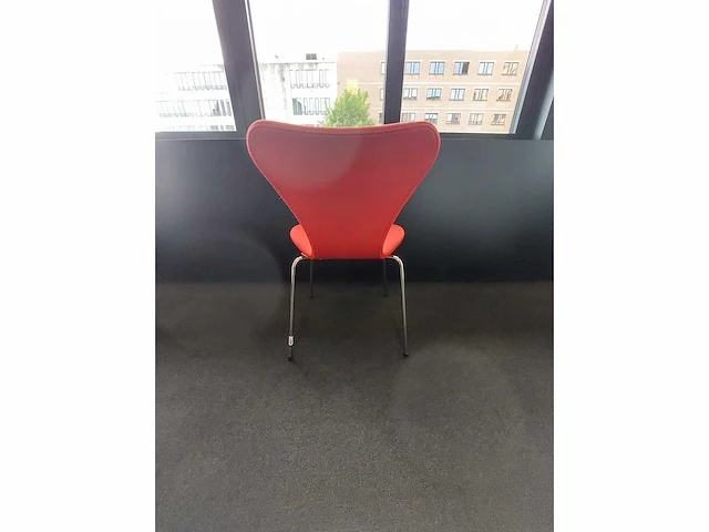 6 x fritz hansen vlinderstoelen rood stof - afbeelding 2 van  11