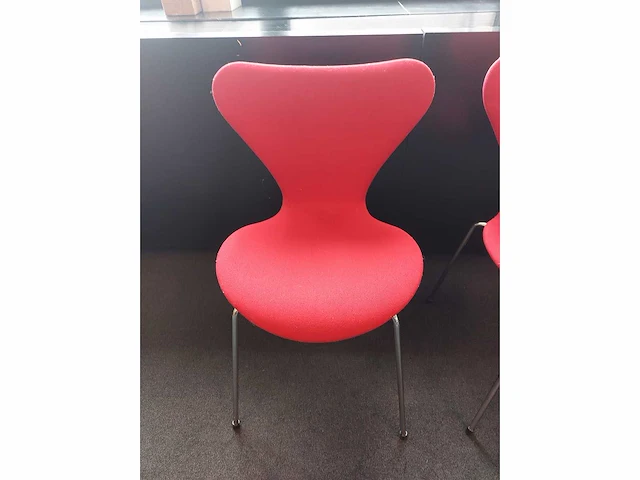 6 x fritz hansen vlinderstoelen rood stof - afbeelding 6 van  11