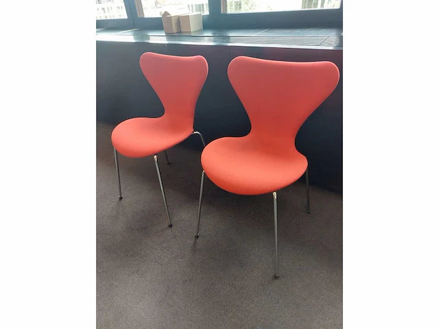6 x fritz hansen vlinderstoelen rood stof - afbeelding 4 van  11
