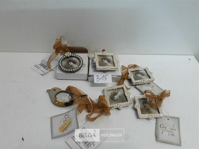 6 x hangdeco fotokader +/- 4,5 cm 3 assorti - afbeelding 1 van  3