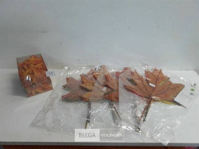 6 x herfstblaadjes pvc 2 assorti - afbeelding 1 van  3