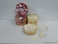 6 x roosjes + blaadjes - afbeelding 1 van  2