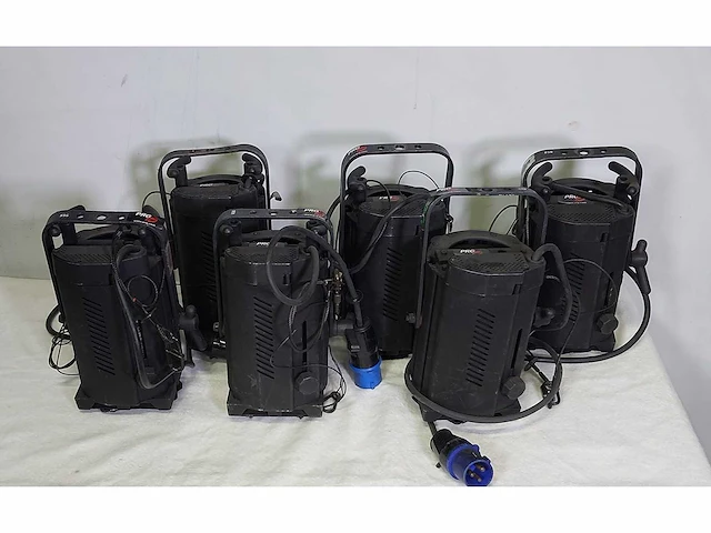 6 x selecon acclaim fresnel 650w cee16b3 - afbeelding 2 van  5