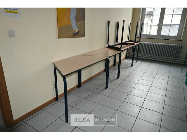6 x trapeziumvormige tafel - afbeelding 1 van  5