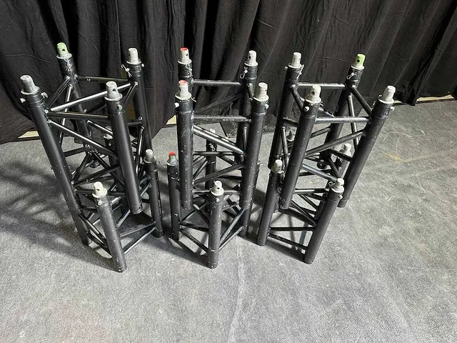 6 x truss 0.5m type global truss f34 zwart - afbeelding 1 van  1