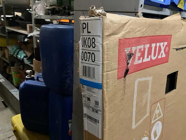 6 x velux raam zwarte omlijsting. - afbeelding 2 van  9