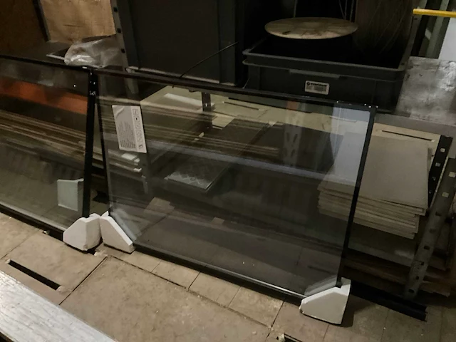 6 x velux raam zwarte omlijsting. - afbeelding 5 van  9