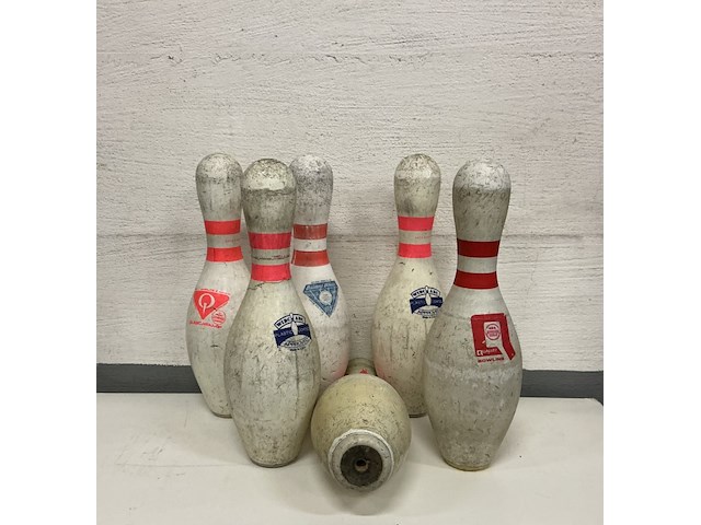 6 x vintage bowlingpins, wibc-abc 1 goedgekeurde pin - afbeelding 2 van  2
