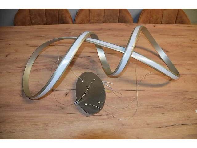 6 zwart led tafellampen , hanglamp , moderne hanglamp met 5 lichtpunten (13,42,47) - afbeelding 6 van  8
