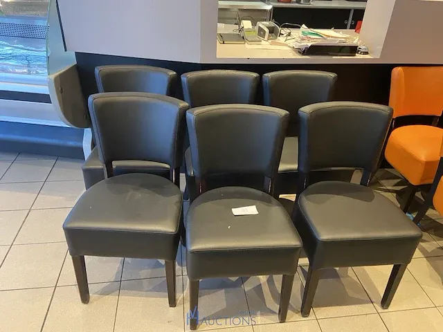 6 zwarte bijzetstoelen - afbeelding 1 van  4