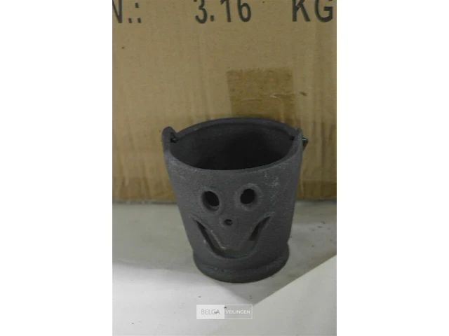 ±60 halloween kaarsen houders - afbeelding 2 van  2