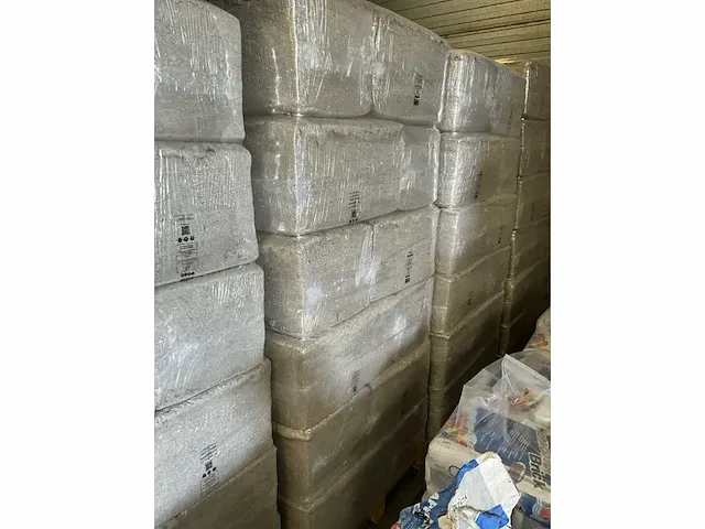 60 pakken opvullingsisolatie iq3 cellulose - afbeelding 3 van  4
