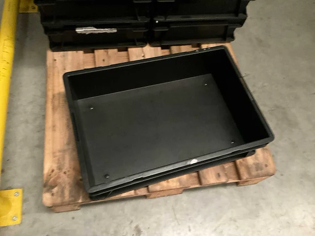 60 stapelbare opbergbakken schaeffer 60x40 - afbeelding 3 van  6